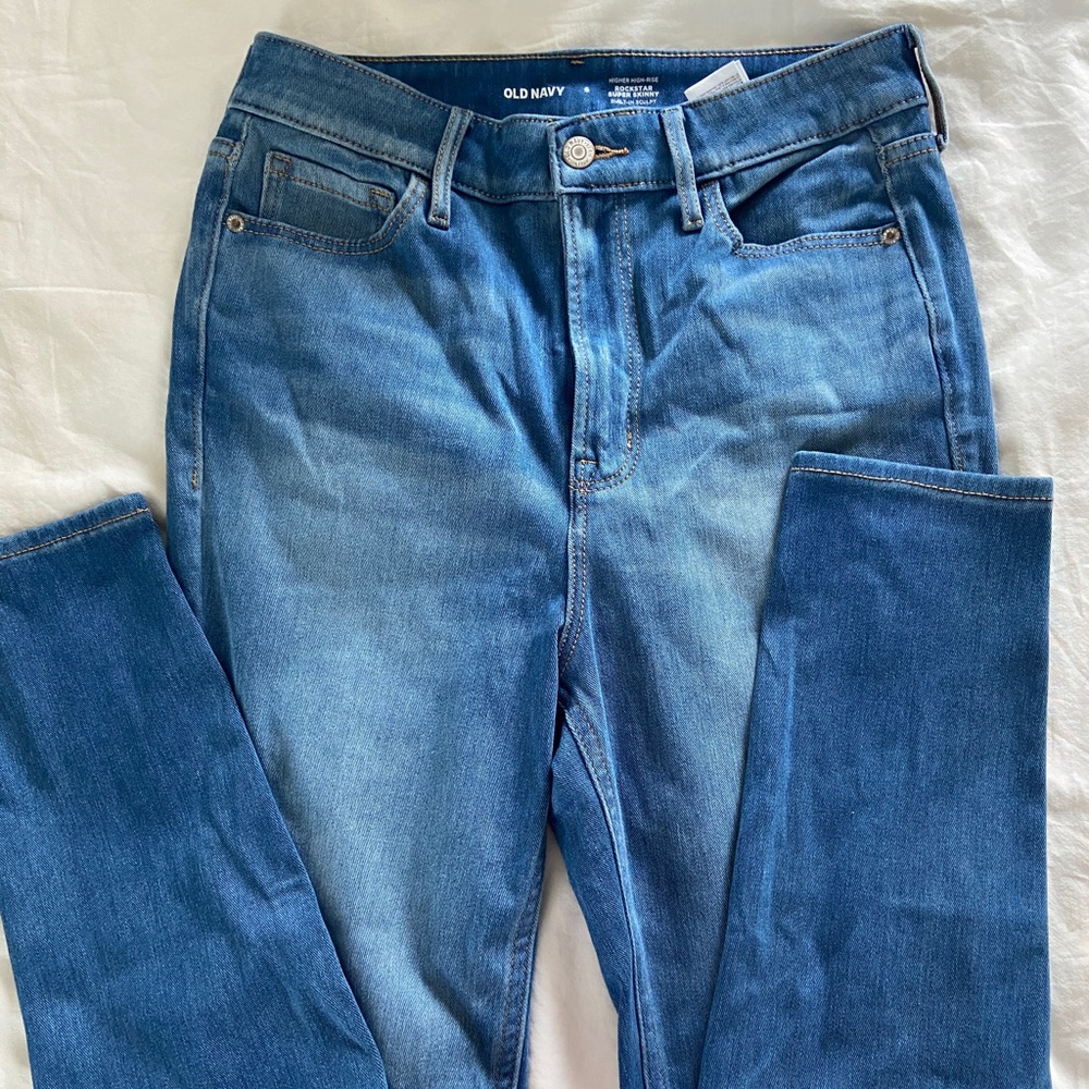 Old Navy Rock Star super skinny high high rise jeans, size 6